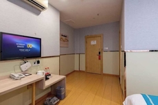 Super 8 Hotel (Xuzhou Suining Bayi Middle Road Xingmei Plaza)