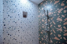 Lushan Huadian Biyuan Theme Hotel