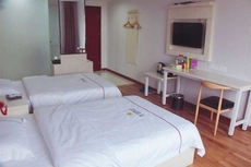 Yading Hotel (Yicheng Xiangsha Avenue)