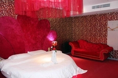 Yading Hotel (Yicheng Xiangsha Avenue)