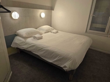 Brit Hotel Essentiel Poitiers - Gare du Futuroscope