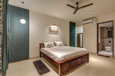 Royal County Villa by Stayjadejacuzzibbqlawnac