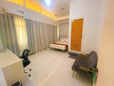 Legends Hotel & Restaurant