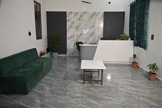 The Dollar Hotel & Resort