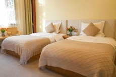 Heqing Cunshi Manor ・ YouRan Residence