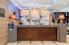 Elong Wanguo Hotel (Liaoyuan Railway Station Traditional Chinese Medicine Hospital)