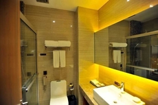 Elong Wanguo Hotel (Liaoyuan Railway Station Traditional Chinese Medicine Hospital)