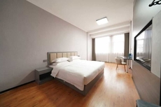 Longxin Business Hotel (Qianlu Store, Longgang Town)