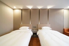 Longxin Business Hotel (Qianlu Store, Longgang Town)