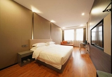 Longxin Business Hotel (Qianlu Store, Longgang Town)