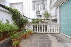 Huishu Renjia Chinese Inn (Wuyuan County Cultural Square Landscape Bridge)