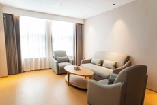 Wuyihai International Hotel (Huanghe Jiaotong College High-speed Railway Station)