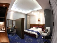 Blue Inn (Yantai Railway Station)