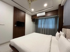 Hotel shri Radha Nikunj