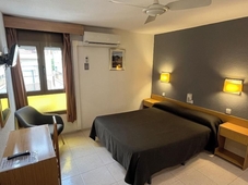 Hostal Tarra S
