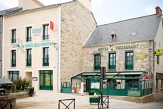 Logis Hotel La Croix Verte Le Relais Des Moulins