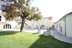 Le Continental Hotel