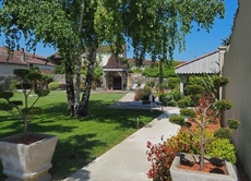 Le Continental Hotel