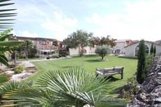 Le Continental Hotel