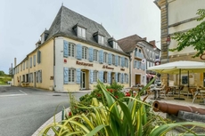 Logis Hotel Le Commerce Navarrenx