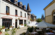 Logis Hotel Du Dauphin
