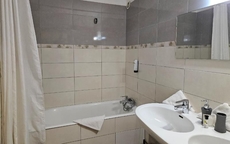 Logis Hotel Le Mont Barral