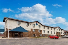 Econo Lodge Inn & Suites