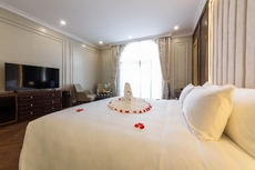 Adamo Hotel Hung Yen