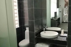 Jichu hotel (Jingzhou ocean world store)