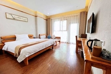 Yicheng Hotel (Langzhong Ancient City Zhuangyuanfang Branch)