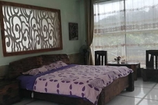 Jianfengling Tianchi Mountain Resort