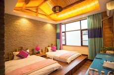 Huayutang Renwen Inn