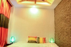 Huayutang Renwen Inn