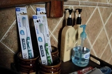 Huayutang Renwen Inn