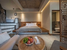 Wanfenglin Half Mountain View Hotel