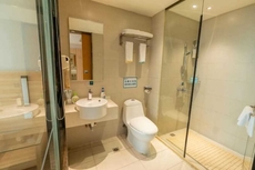 City Convenience Hotel (Yingcheng Railway Station Shanghe Square)