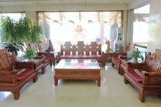 Huanyu Grand Hotel (Yishui Dongfang Shopping Center Chang'an South Road)