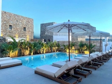 Mykonos Dot Suites