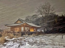 Jukrokjungsa hanokstay