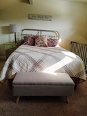 Spacious Lakeside Country Getaway