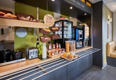 B&B HOTEL Caen Memorial