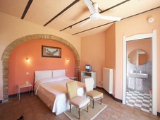 AGRITURISMO LE CHIUSE