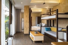 Guofu Shuanggong Shanju