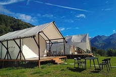 Baoxing Shenmu Lei Mountain Villa