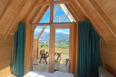 Baoxing Shenmu Lei Mountain Villa