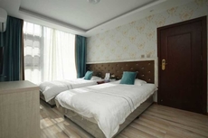 Chengjiang Green Water Hotel