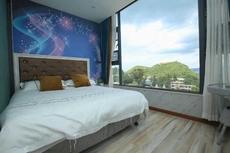 Chengjiang Green Water Hotel