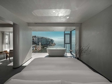 Mangshu Taotangzhiqiu Seaview Hotel