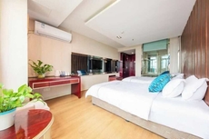 Landing International Hotel