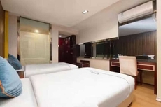 Landing International Hotel